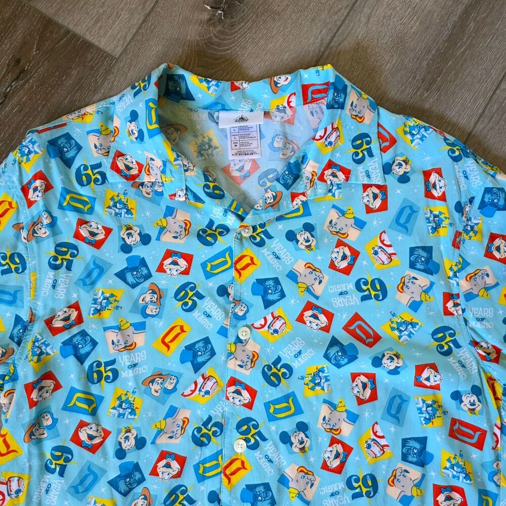 Disney Parks Mickey & Friends Aloha Men's Shirt 65th Anniversary Characters M - Picture 3 of 4